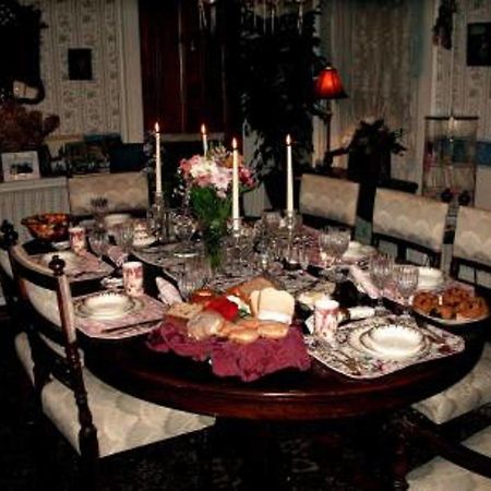Bellinger Rose Bed & Breakfast Herkimer ร้านอาหาร รูปภาพ