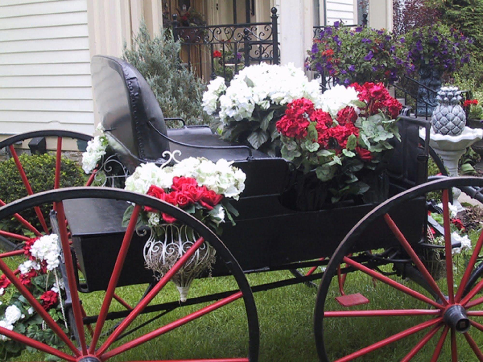 Bellinger Rose Bed & Breakfast Herkimer ภายนอก รูปภาพ