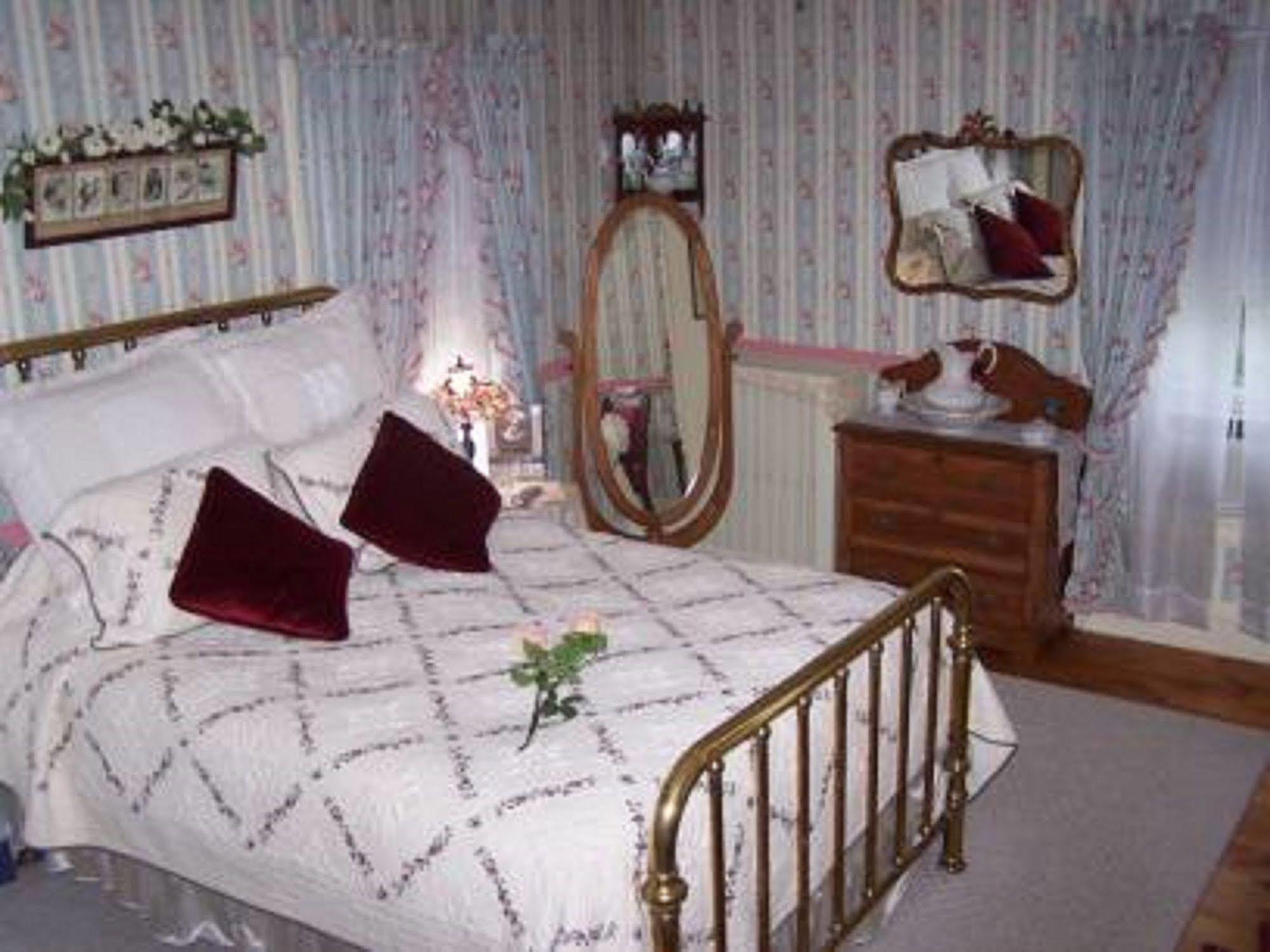Bellinger Rose Bed & Breakfast Herkimer ห้อง รูปภาพ